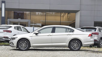 VW Magotan Deluxe 330TSI DSG
